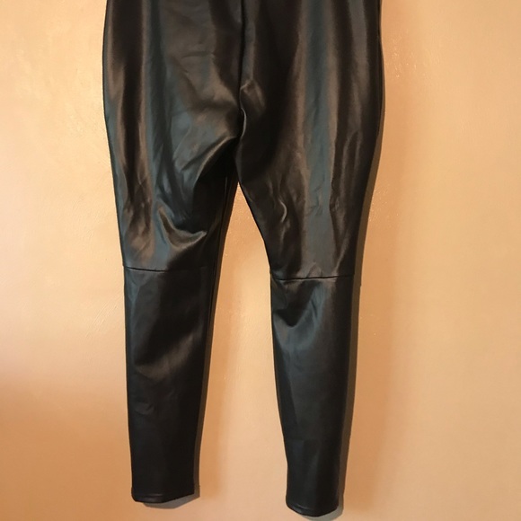 Cato 18/20W black faux leather legging/pants - Picture 4 of 6